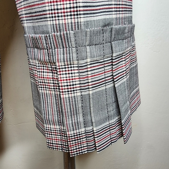 Carolina Herrera New York Lightweight Stretch Wool Plaid Bermuda Shorts - Picture 5 of 13